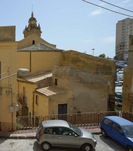 B&B A Due Passi Dal Centro Agrigento Dış mekan fotoğraf